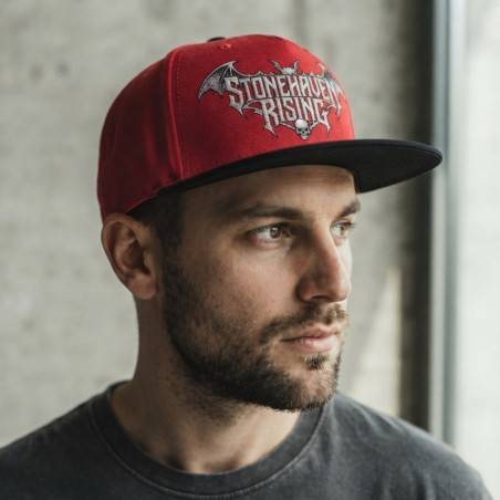 Czapka Snapback z prostym daszkiem B660
