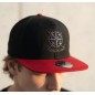 Czapka Snapback z prostym daszkiem B660